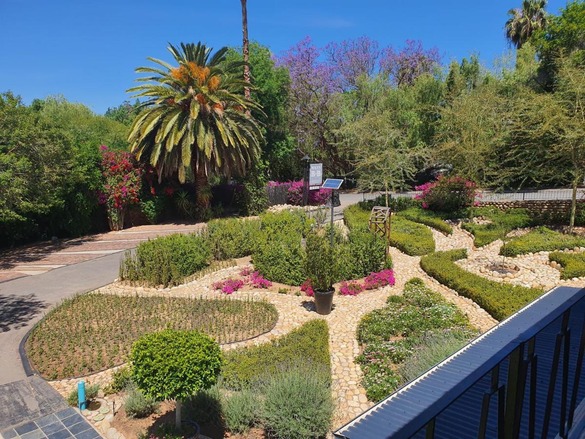 Miles B&B Guest House Oudtshoorn Δωμάτιο φωτογραφία